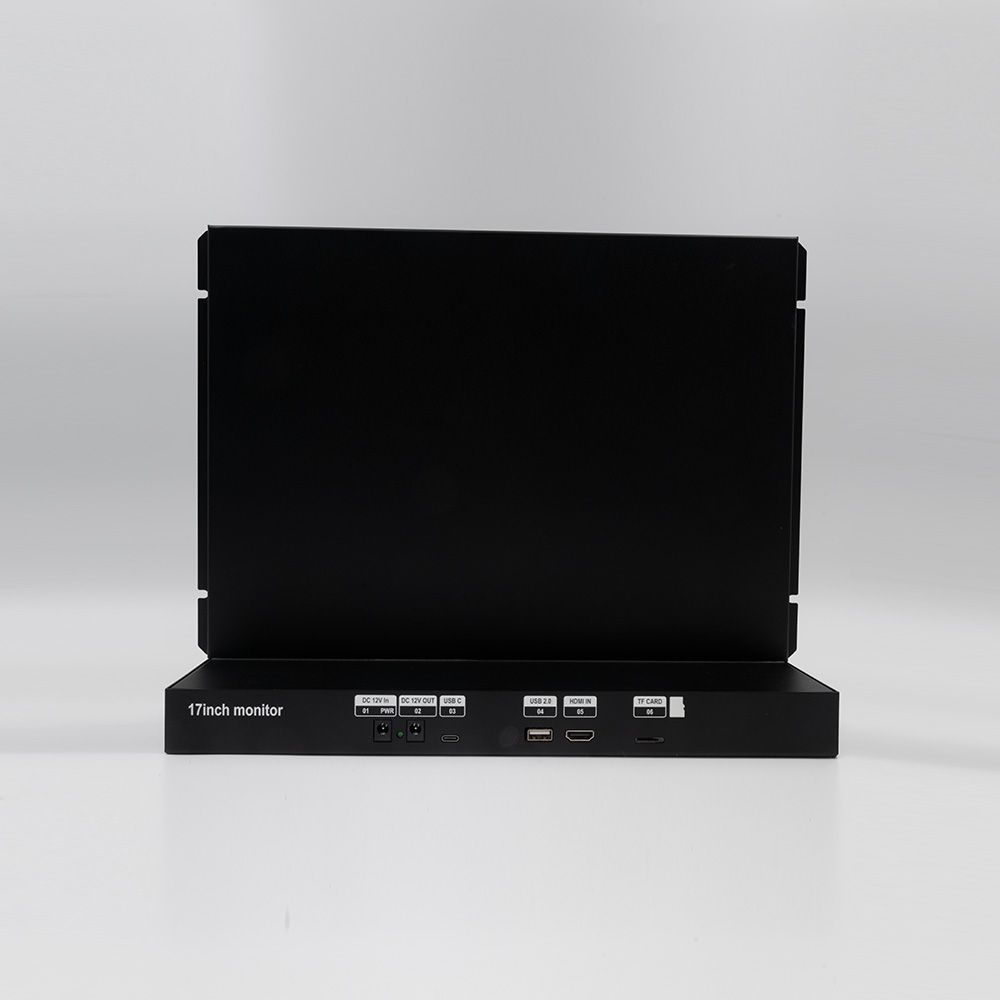 17″ Monitor — View 4